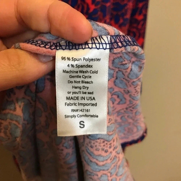 Lularoe S Limited Edition Unicorn Red Blue Yellow Rose Floral Nicole dre… - Picture 11 of 11